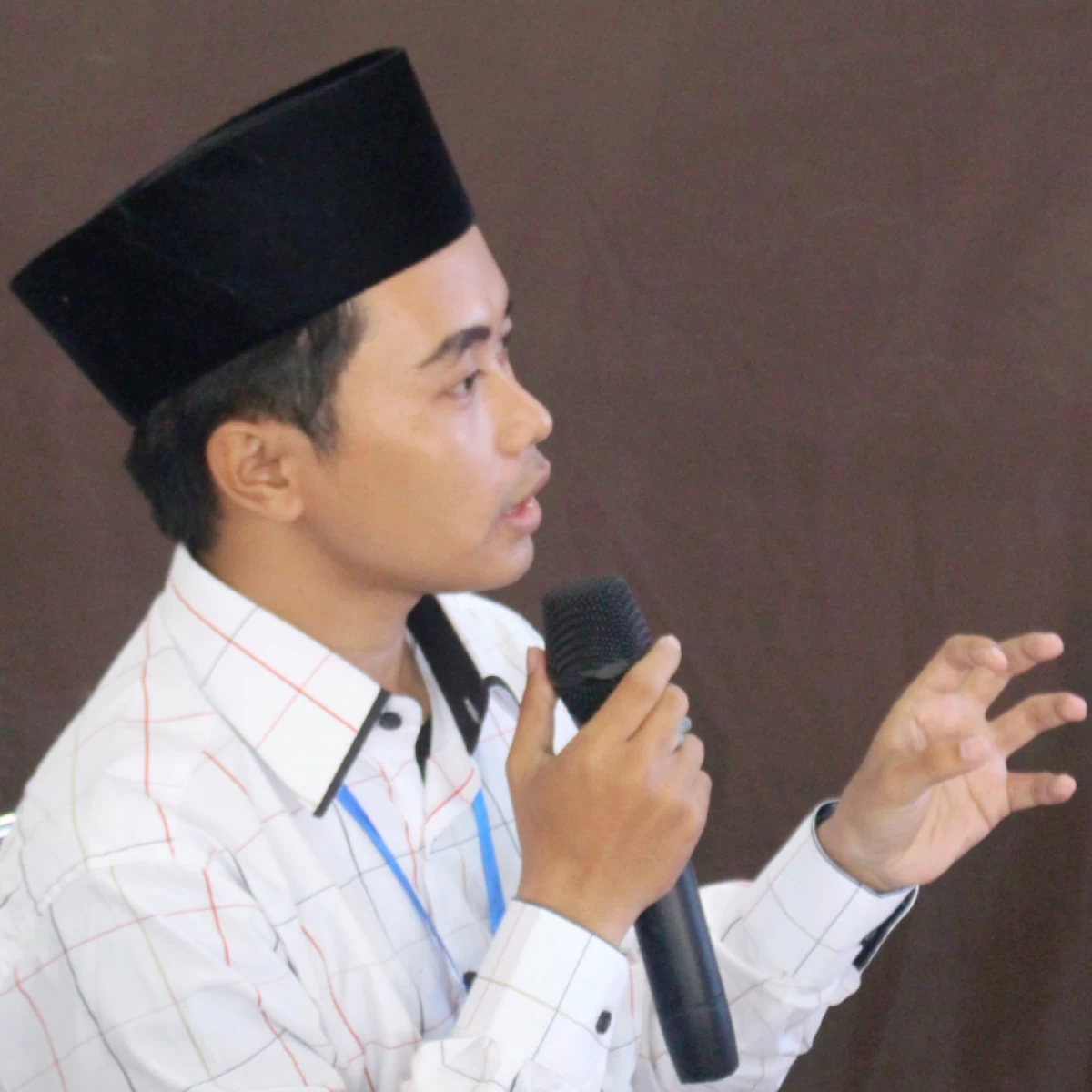 Khutbah Jumat Anjuran Merayakan Maulid Nabi Saw Arina Id